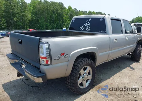 2005 Chevrolet Silverado 2500Hd Lt z USA, uszkodzony, nr VIN 1GCHK23235F808479